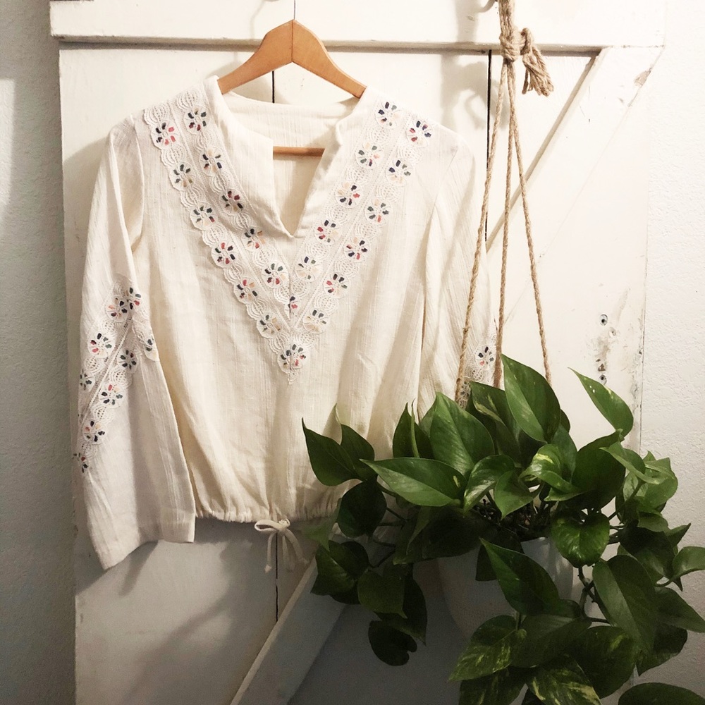 1960’s embroidery top